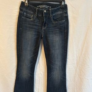 American Eagle Artist Dark Wash Jeans Size 2 Regular